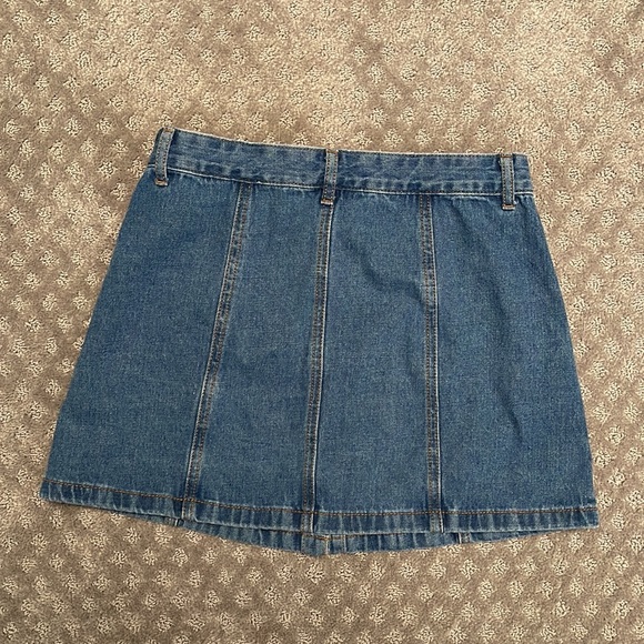 Forever 21 button up jean skirt - Picture 2 of 2